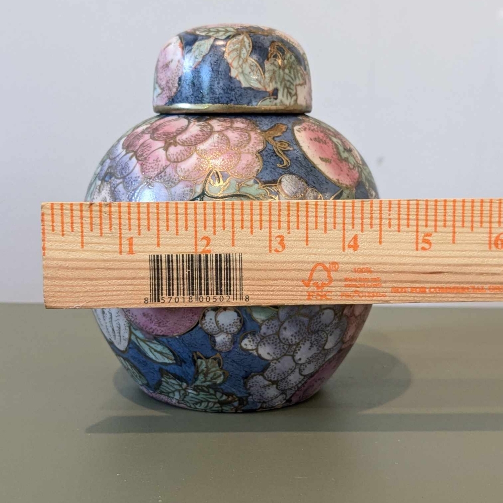 Floral ginger jar - Picture 2 of 8